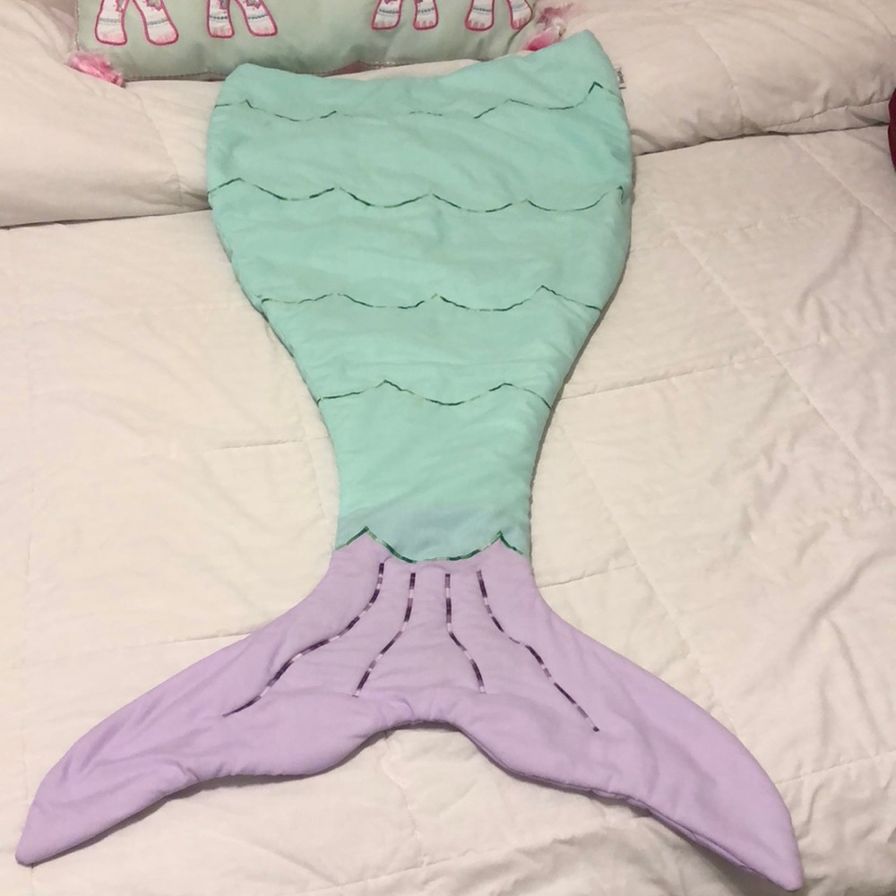 Whimsy tails blanket